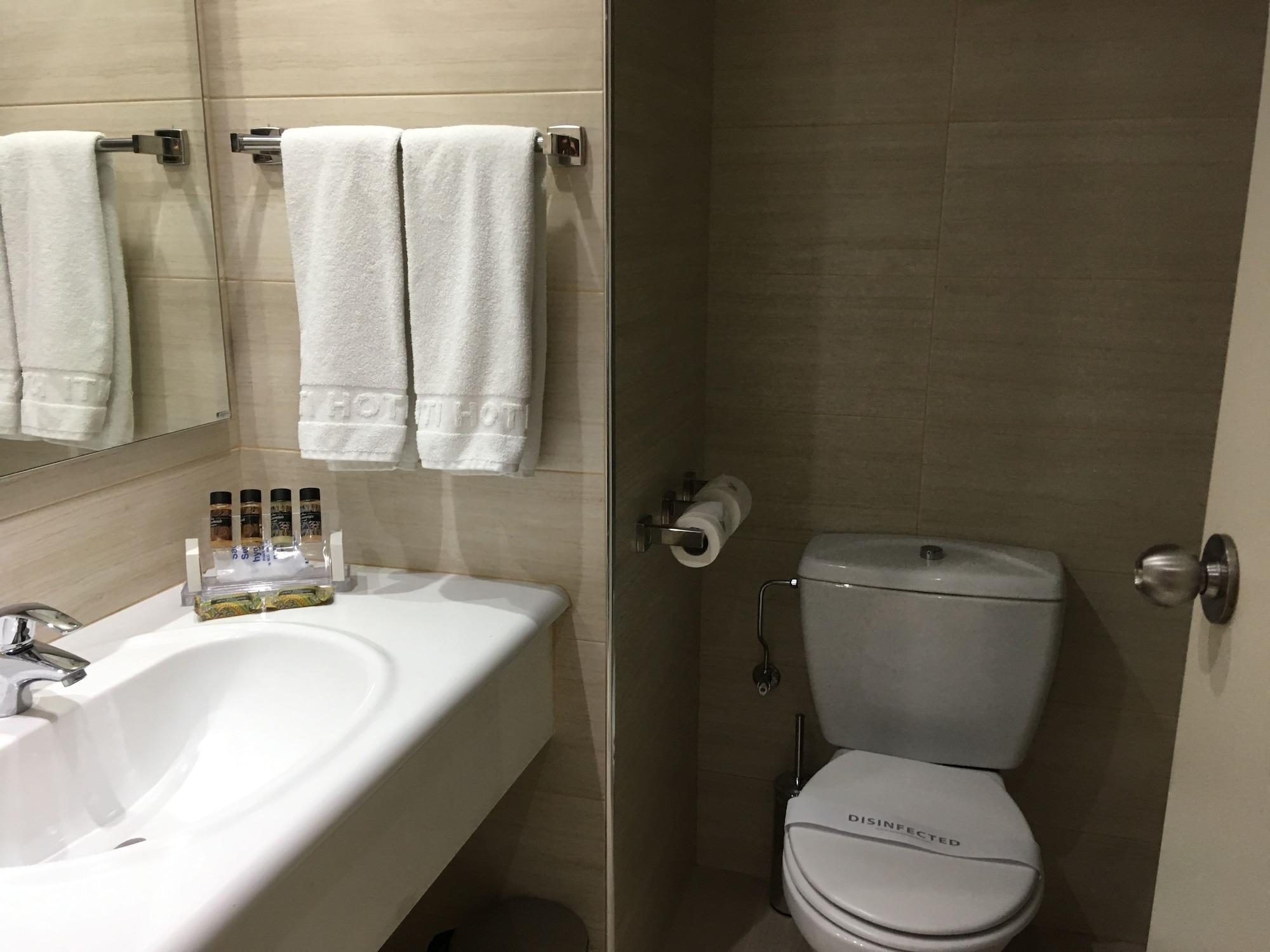 Avanti Hotel Пафос Екстер'єр фото